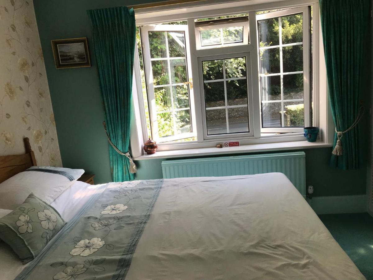 Chart House Bed And Breakfast Dorking Esterno foto